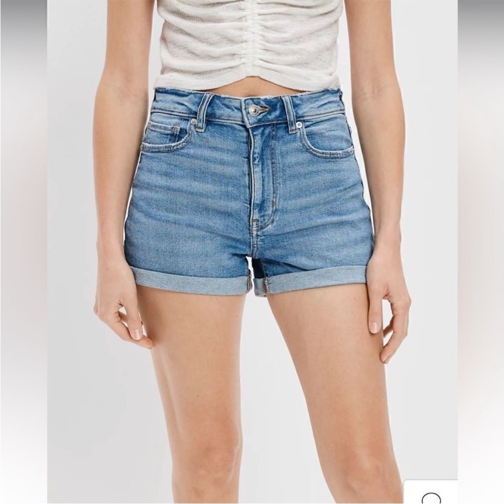EXCELLENT CONDITION WOMENS 4 AMERICAN EAGLE OUTFITTERS MIDI JEAN SHORTS